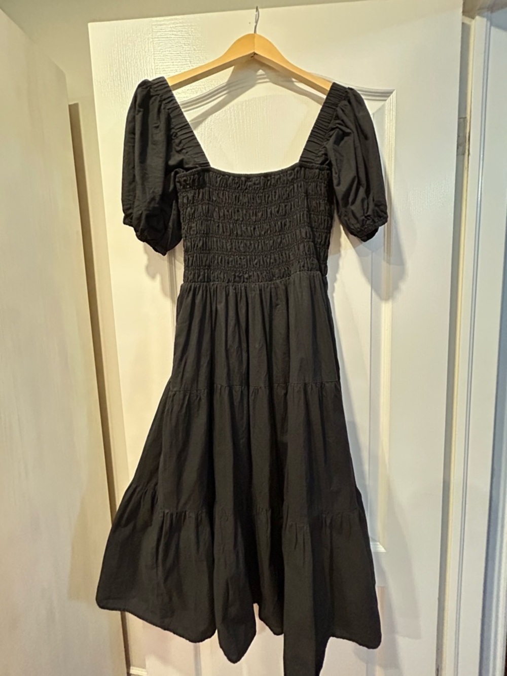 Forever 21 Black Puff-Sleeve Smocked Midi Dress